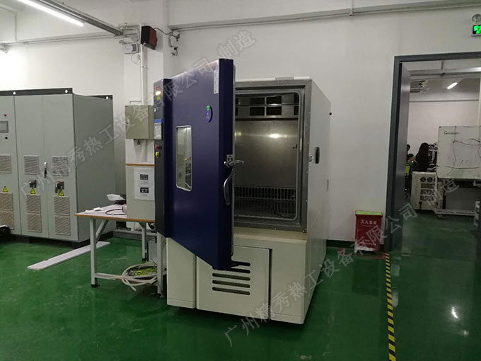 高低温试验箱效果图